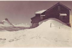 Spitzmeilenhütte um 1925. Aufnahme und Verlag von Jean Gaberell, Thalwil, Nr. 1985